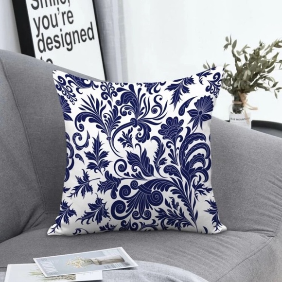 Other - NEW INVENTORY 🔥Set of 2 Graphic Print Cushion Cover Without Filler🔥